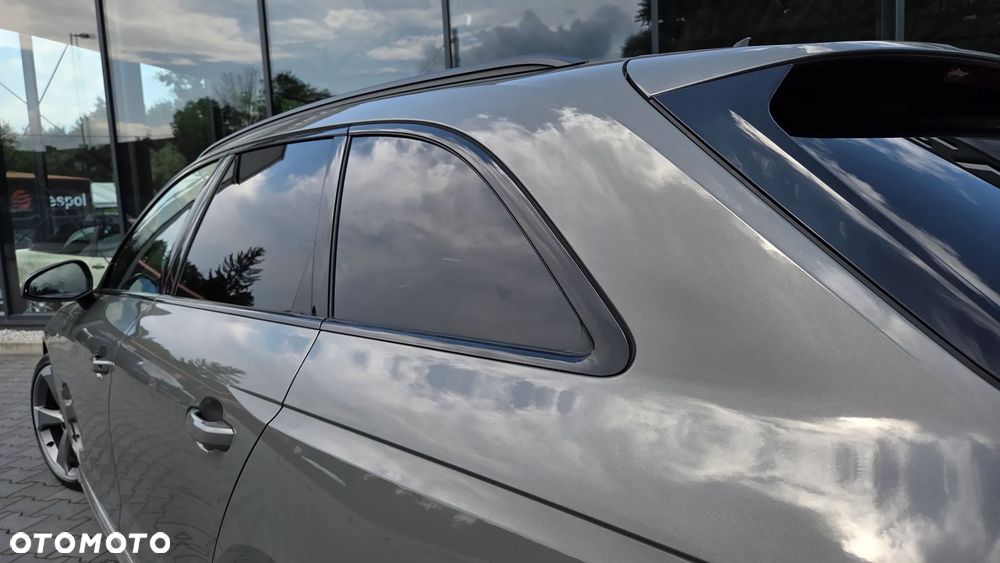 Audi A4 Avant 40 TDI quattro S tronic S line - 33