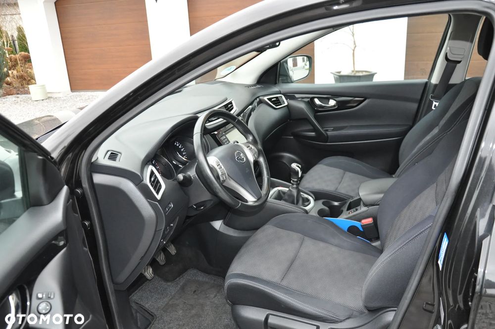 Nissan Qashqai 1.6 Visia - 9