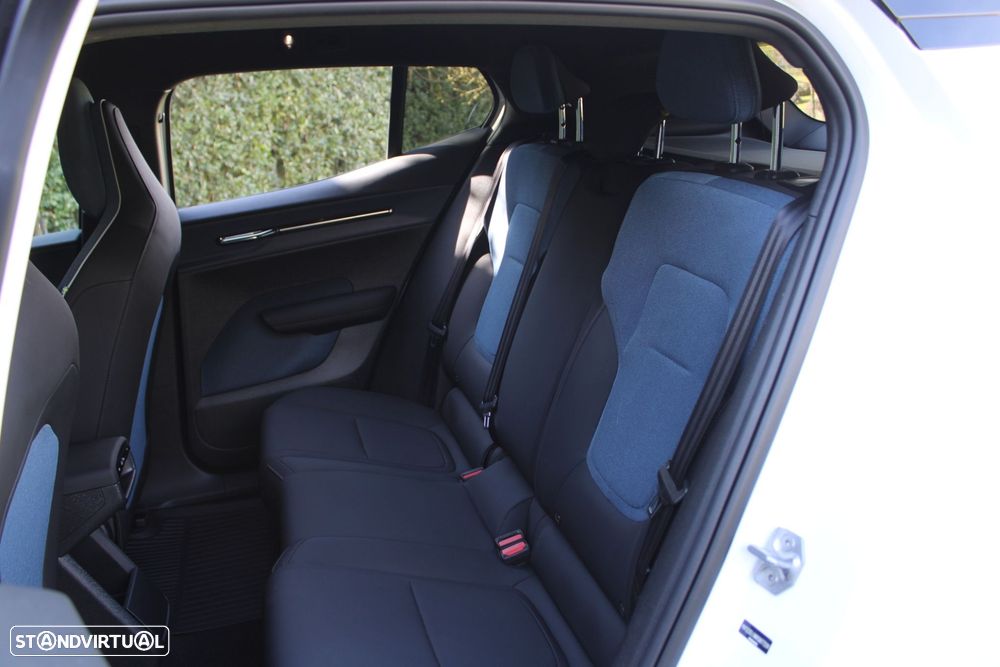 Volvo EX30 69 kWh Single Motor Extended Range Plus - 12