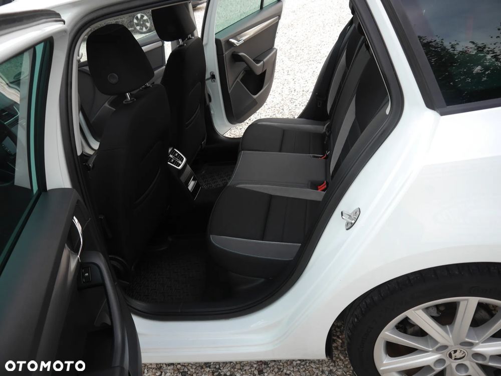 Skoda Octavia 2.0 TDI (Green tec) DSG Joy - 18