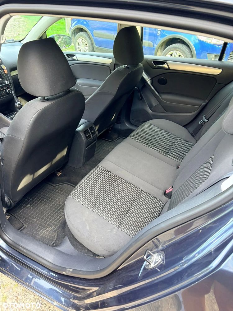 Volkswagen Golf 1.6 TDI BlueMotion Technology Comfortline - 8