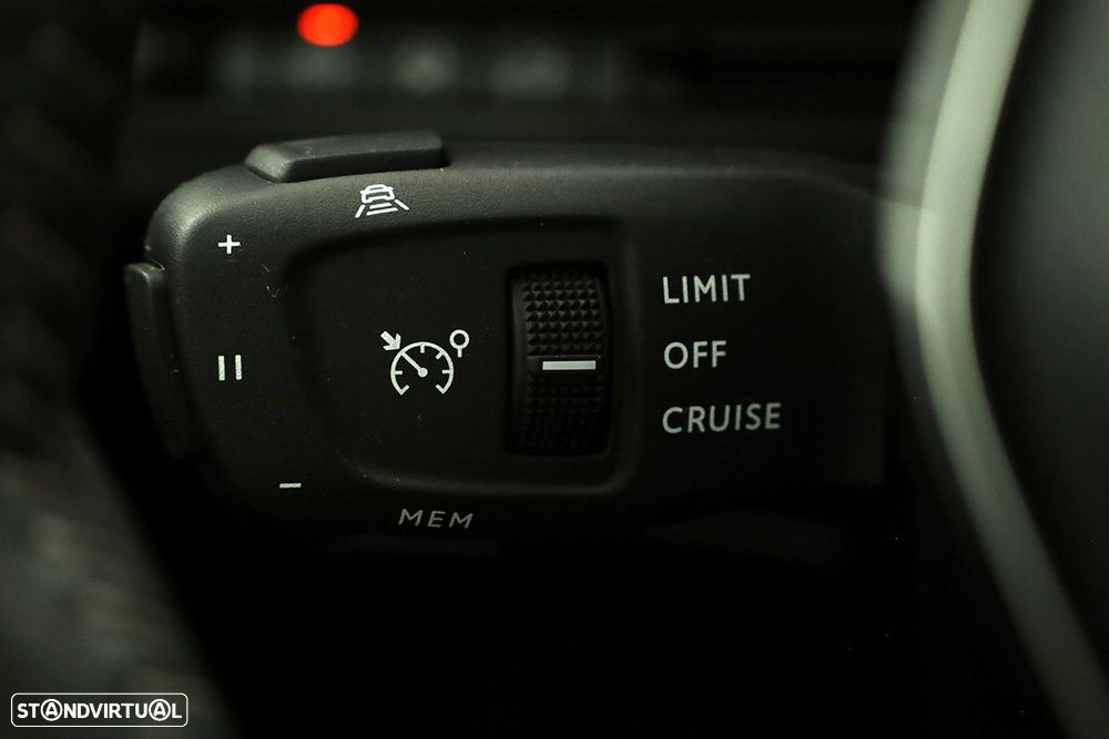 Peugeot 5008 1.2 PureTech Allure Pack EAT8 - 18