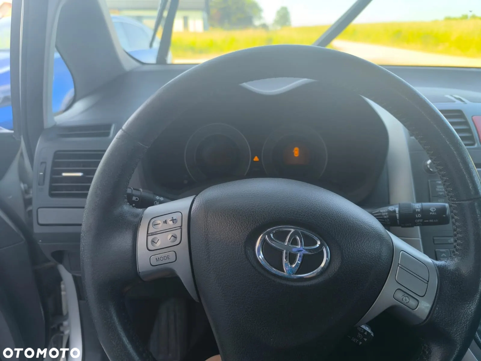 Toyota Auris 2.0 D-4D - 5