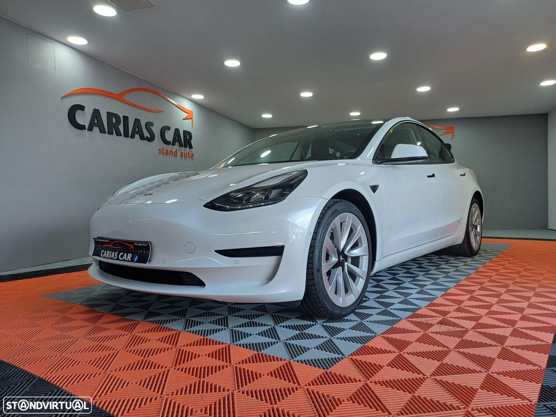 Tesla Model 3 - 7