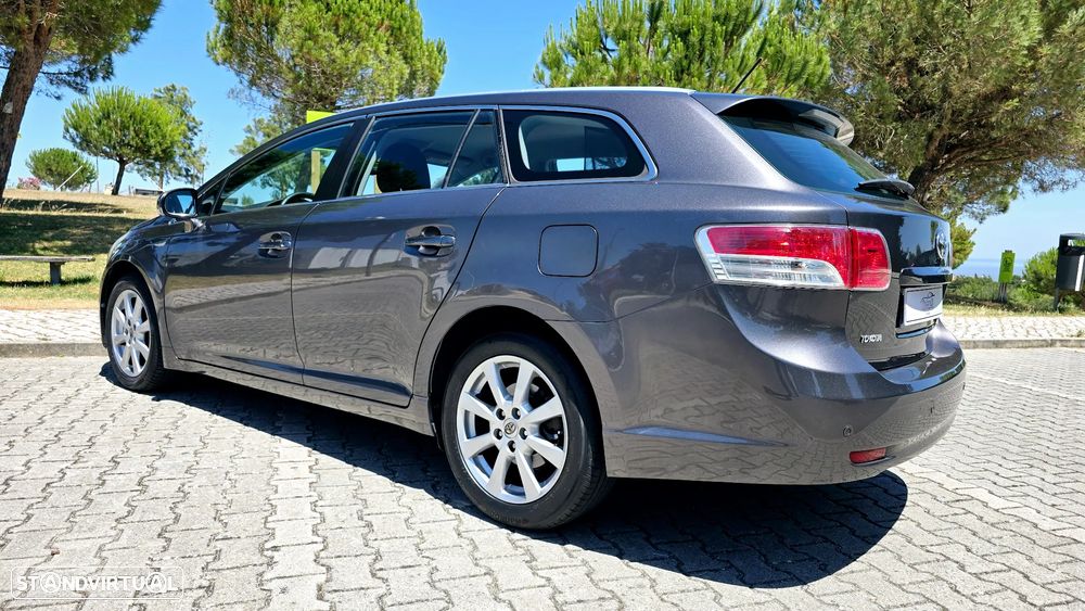 Toyota Avensis SD 2.0 D-4D Exclusive +Pele+GPS - 13