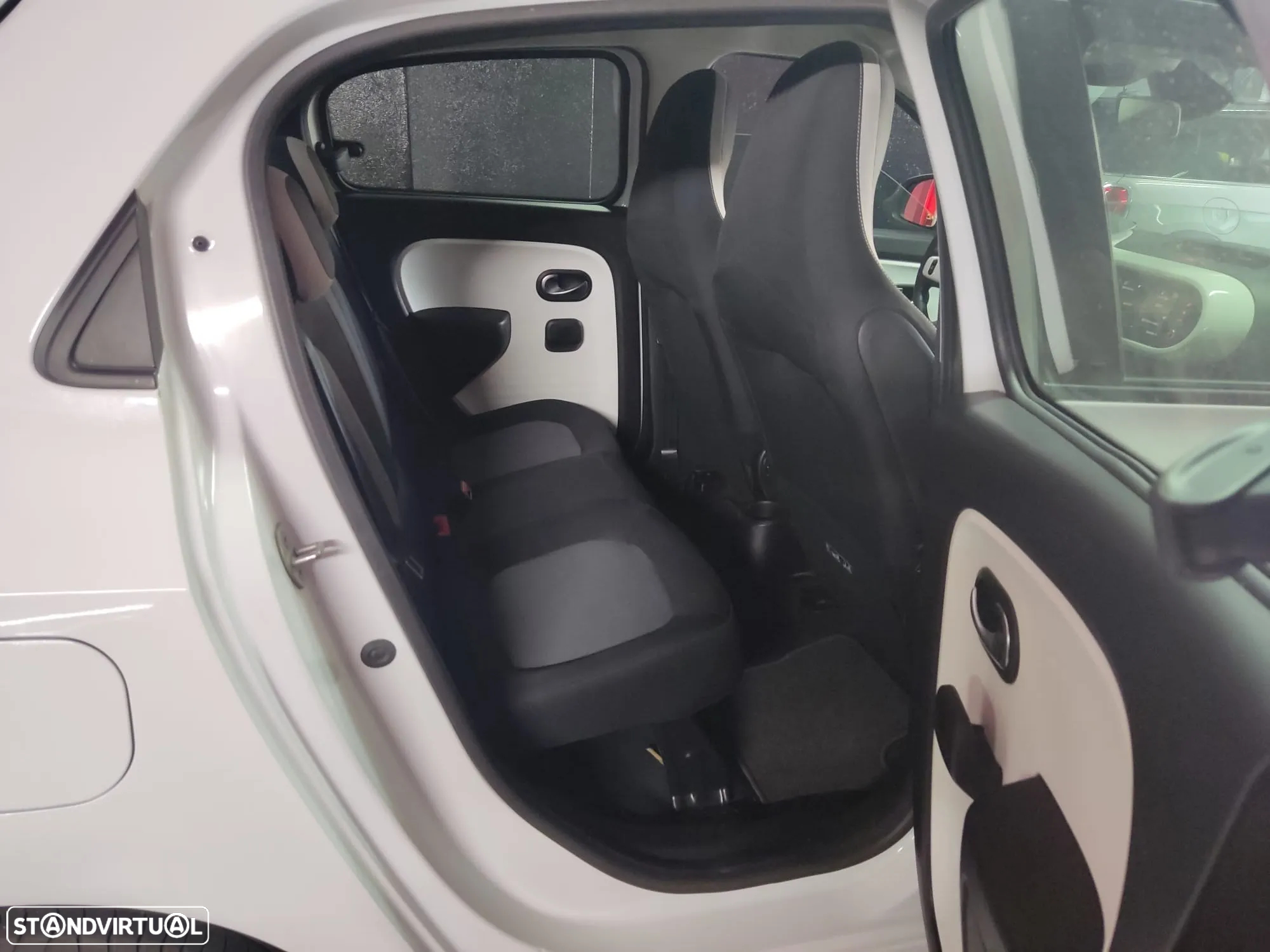 Renault Twingo E-Tech. 22 Techno - 13