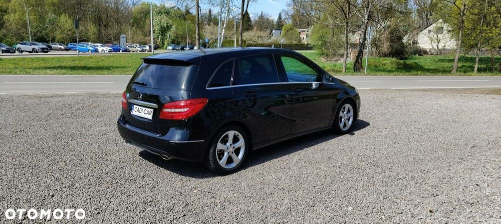 Mercedes-Benz Klasa B 180 BlueEFFICIENCY Edition - 4