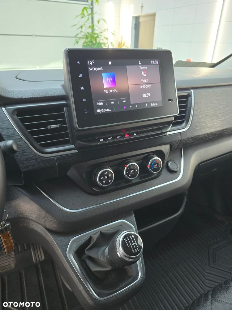 Renault Trafic 2022