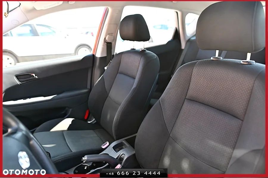 Hyundai i30 1.4 Blue Comfort - 21