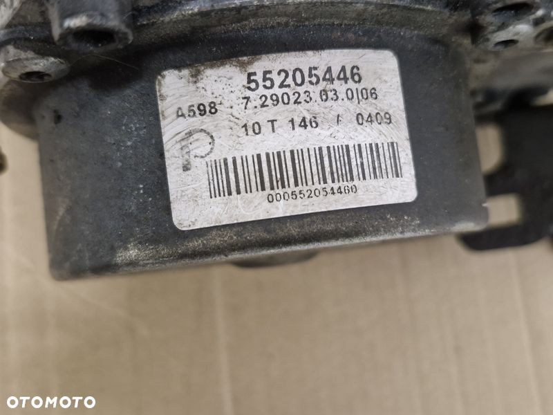 OPEL INSIGNIA A 2.0 CDTI POKRYWA ZAWORÓW WAŁKI 55565668 55565853 - 7