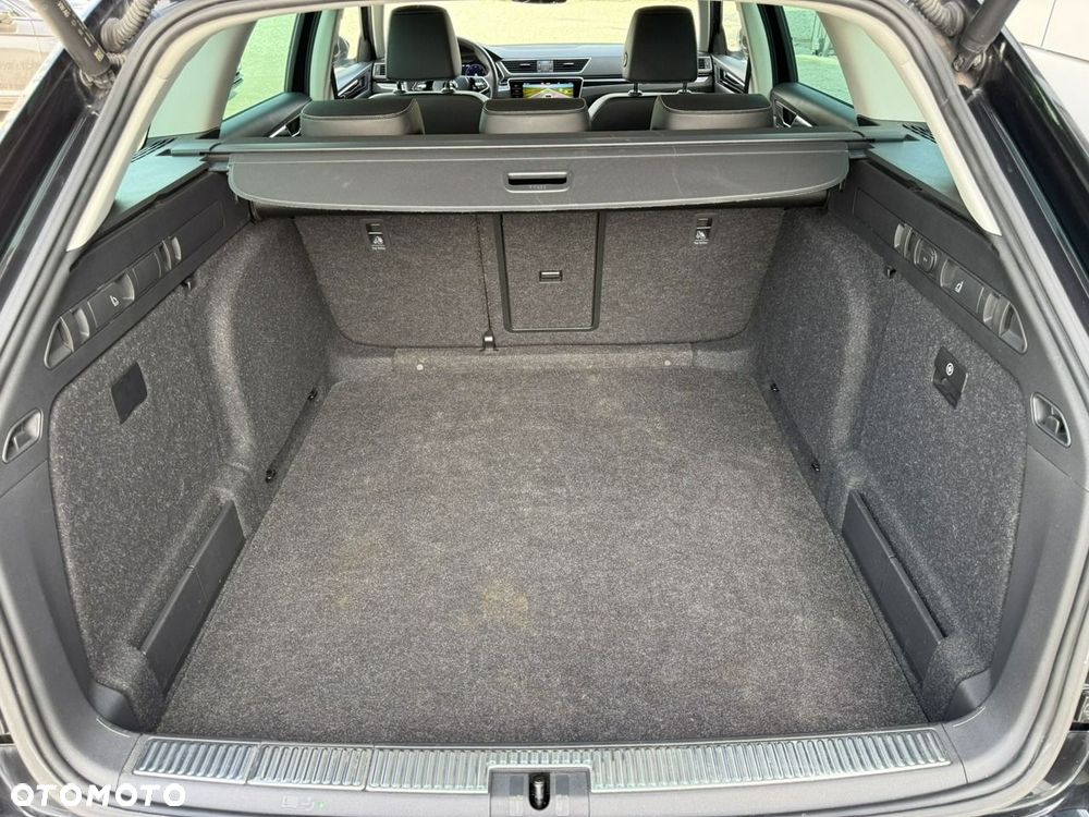 Skoda Superb 2.0 TDI L&K DSG7 - 39