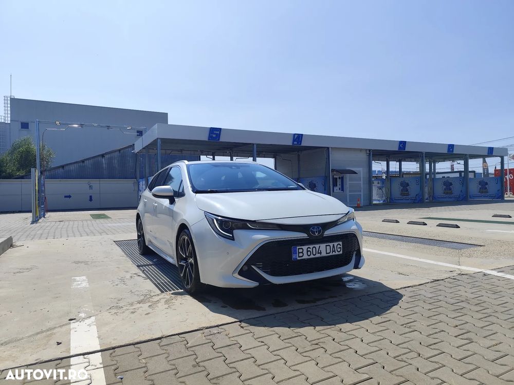 Toyota Corolla - 2