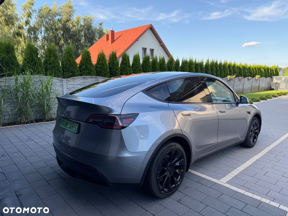 Tesla Model Y Standard - 4