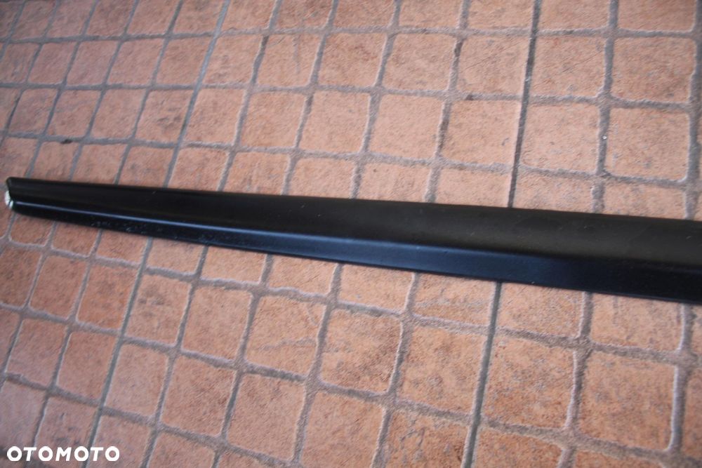 LISTWA DRZWI LEWY PRZÓD Z11 NISSAN NOTE E11 - 3