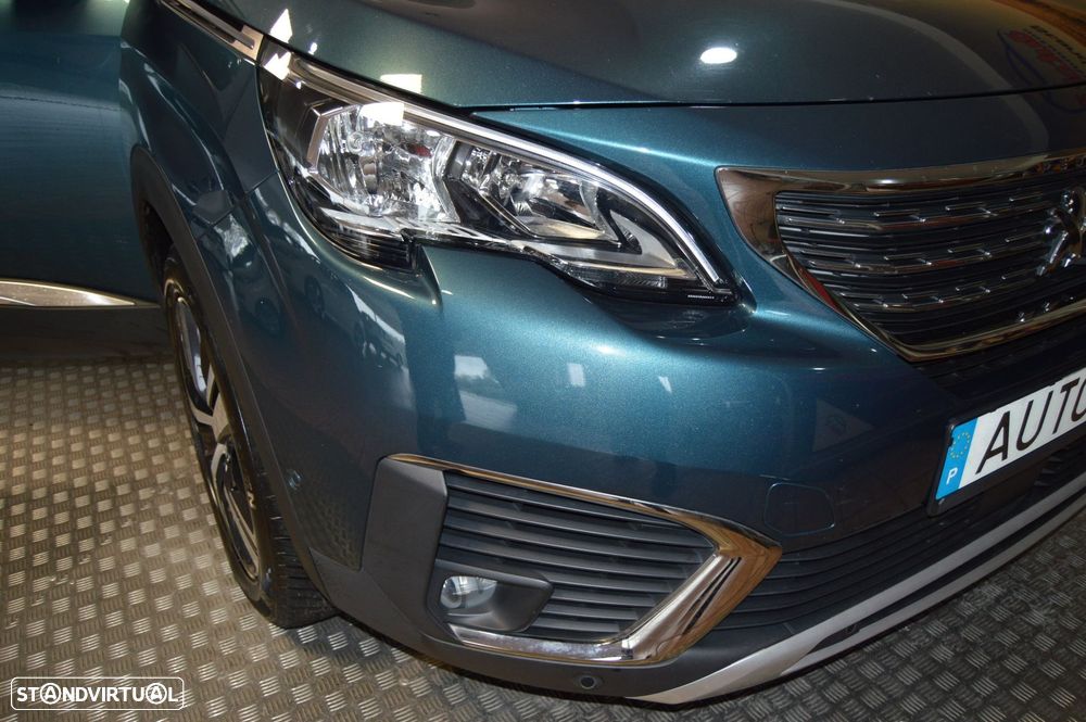 Peugeot 5008 1.2 PureTech Allure J18 - 18