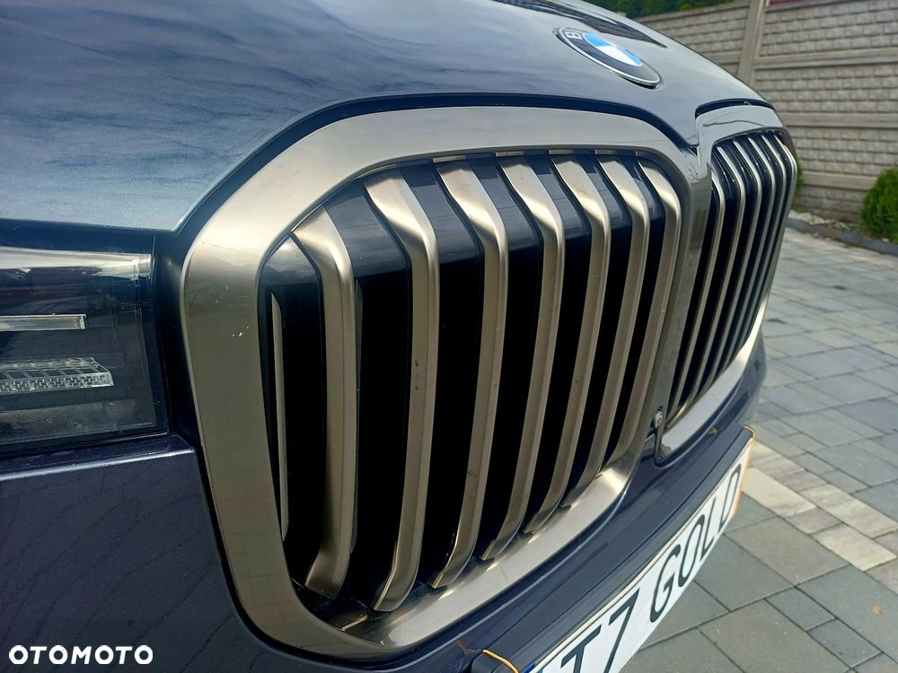BMW X7 - 11