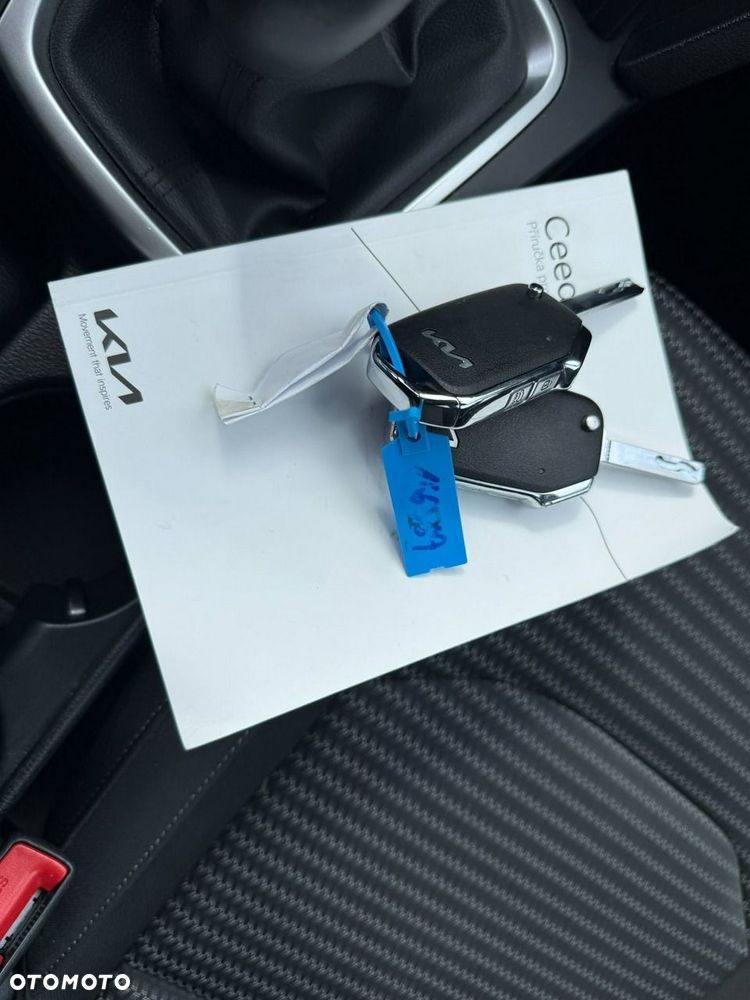 Kia Ceed 1.5 T-GDI Business Line - 31