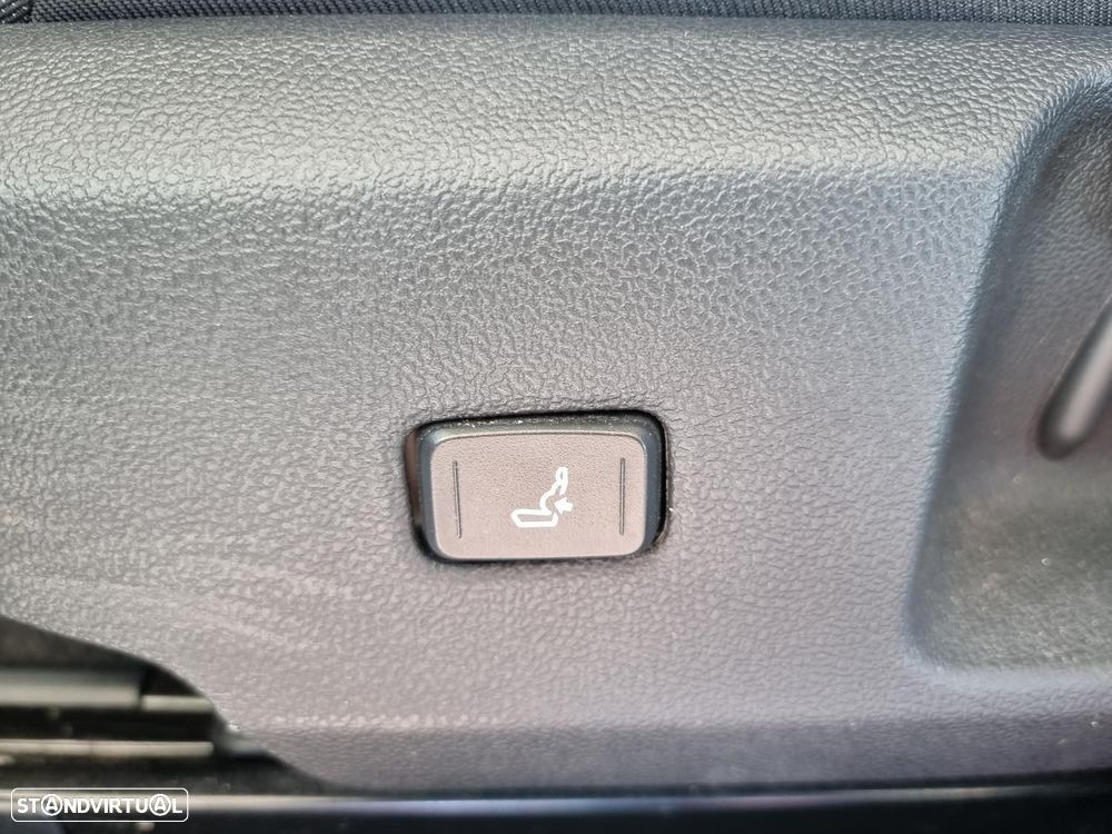 Toyota Corolla 1.8 Hybrid Comfort - 20
