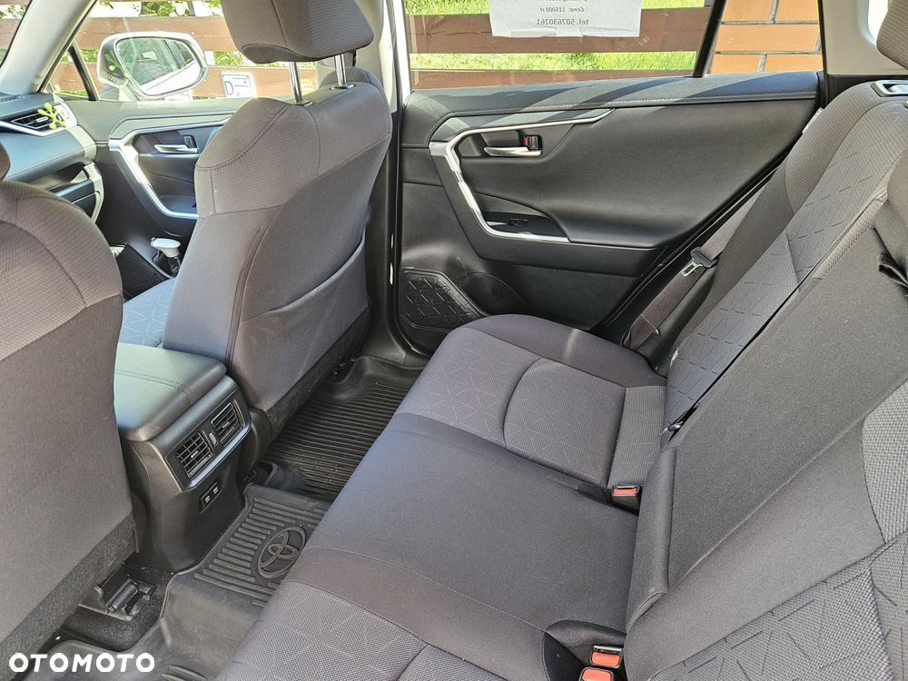 Toyota RAV4 - 7