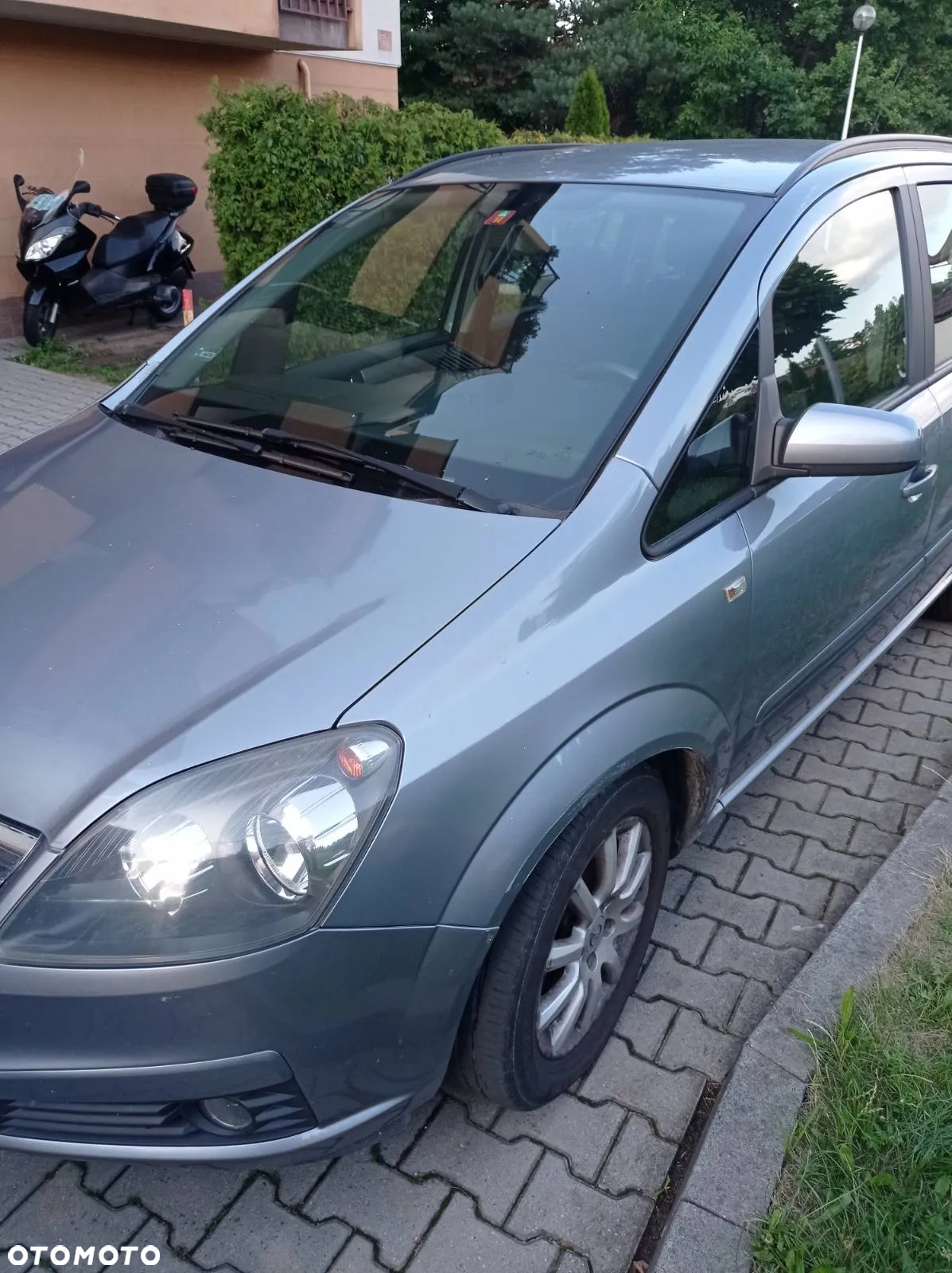 Opel Zafira 1.8 - 10