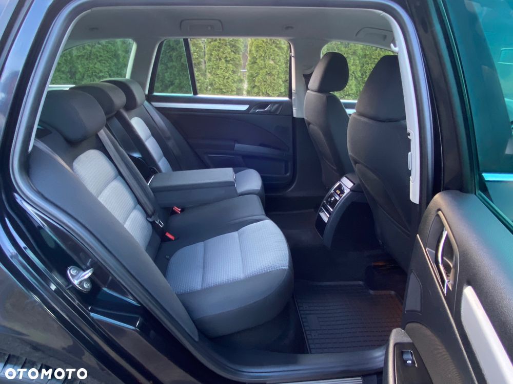 Skoda Superb 2.0 TDI DSG Elegance - 30