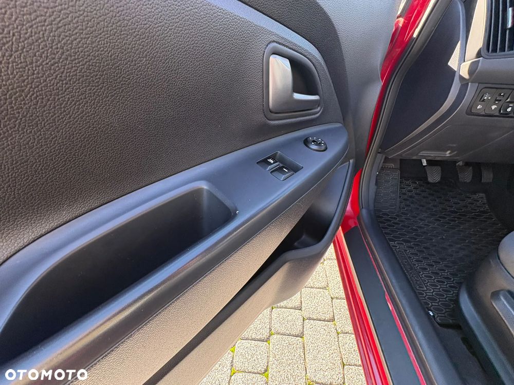 Kia Rio - 4