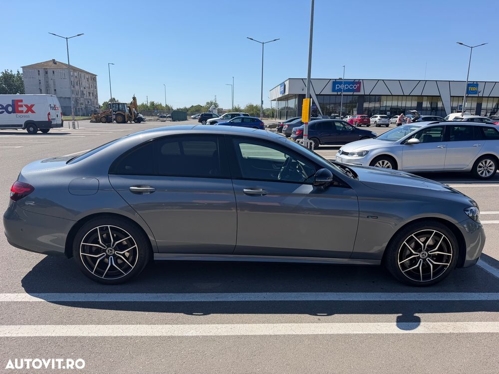 Mercedes-Benz E 300 de 4Matic 9G-TRONIC AMG Line - 6