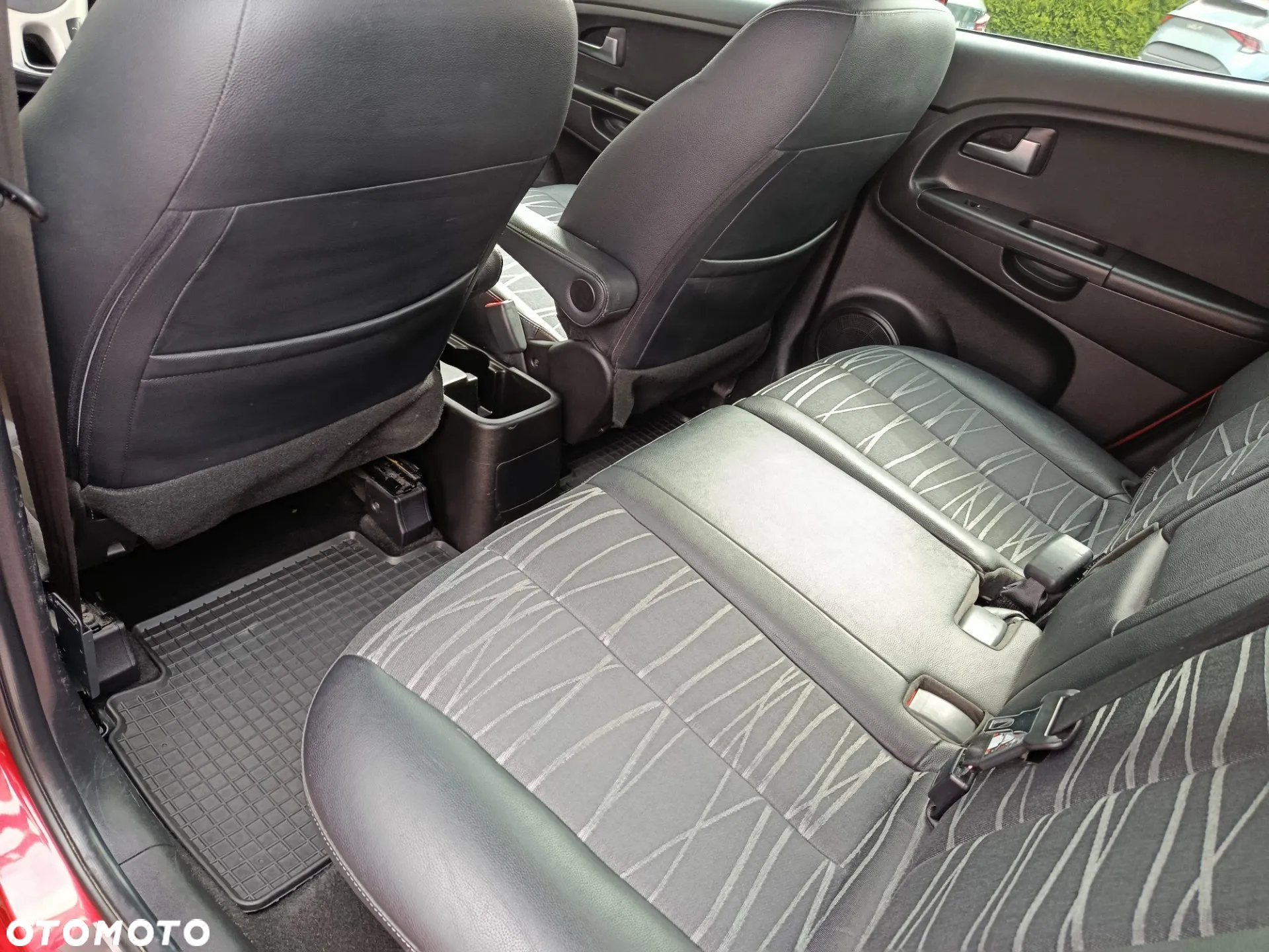 Kia Venga 1.4 Business Line - 11