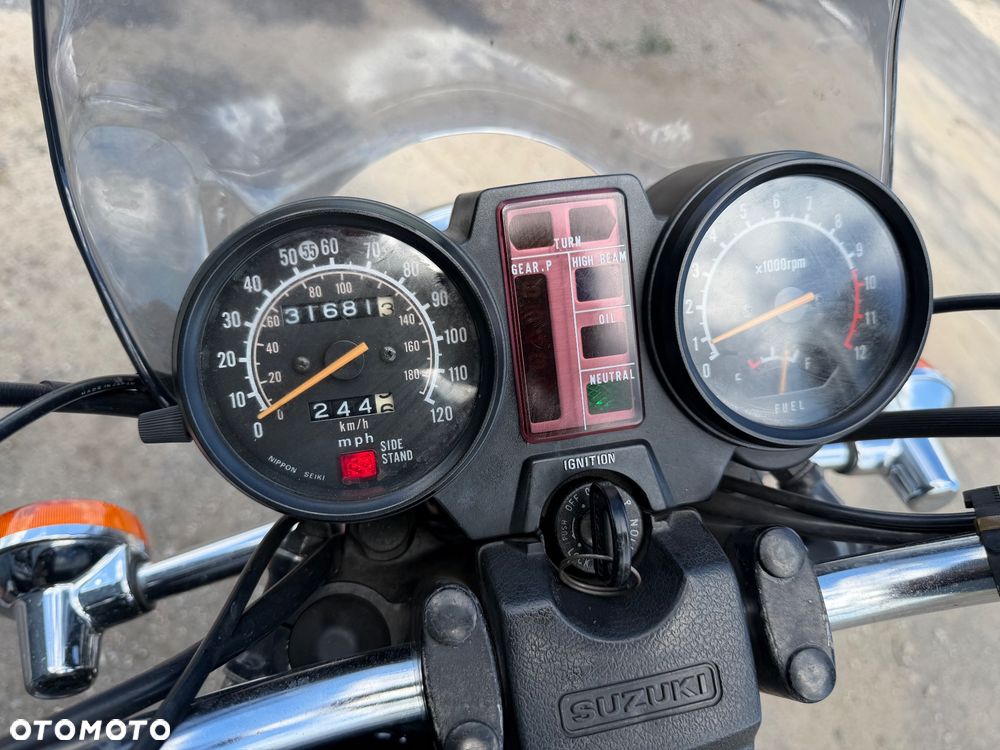 Suzuki GS - 8