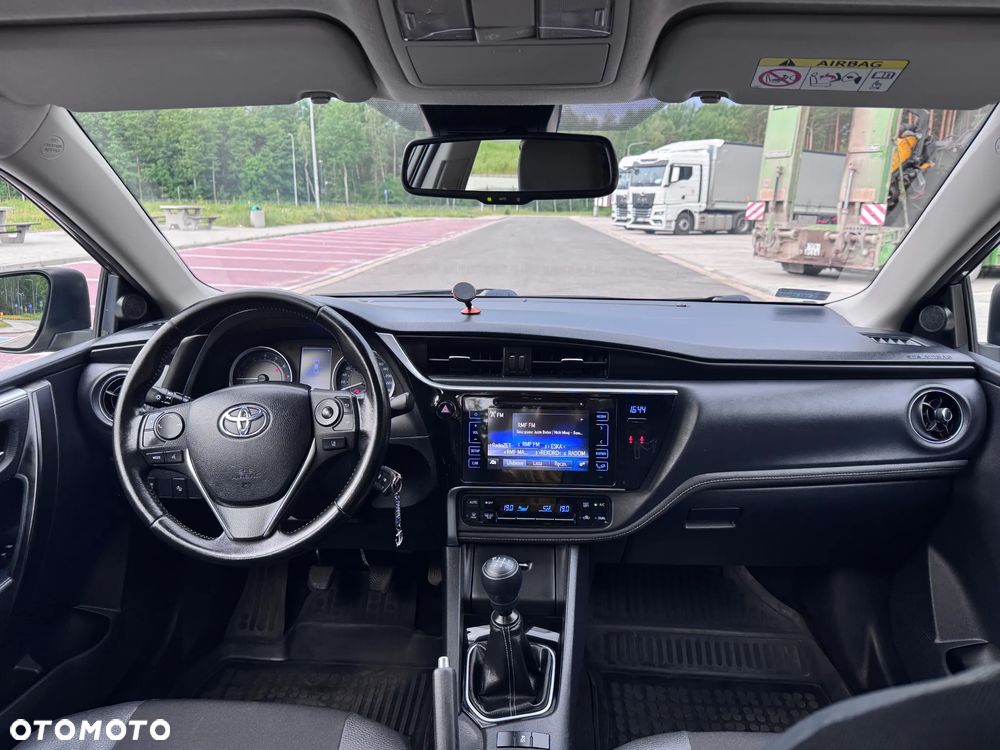 Toyota Corolla 1.6 Comfort - 12