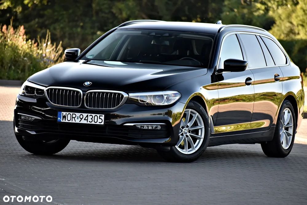 BMW Seria 5 520i - 20