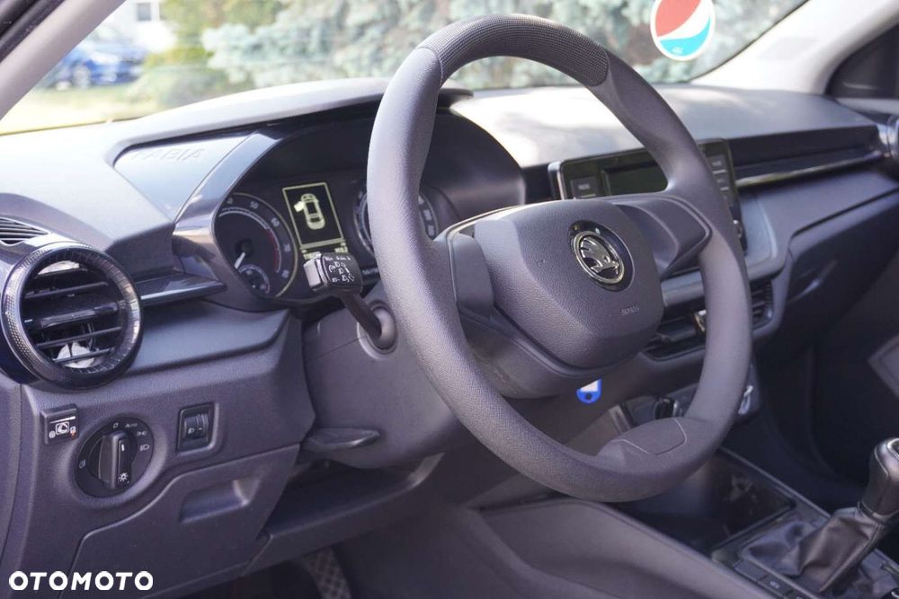 Skoda Fabia 1.0 MPI Active - 12