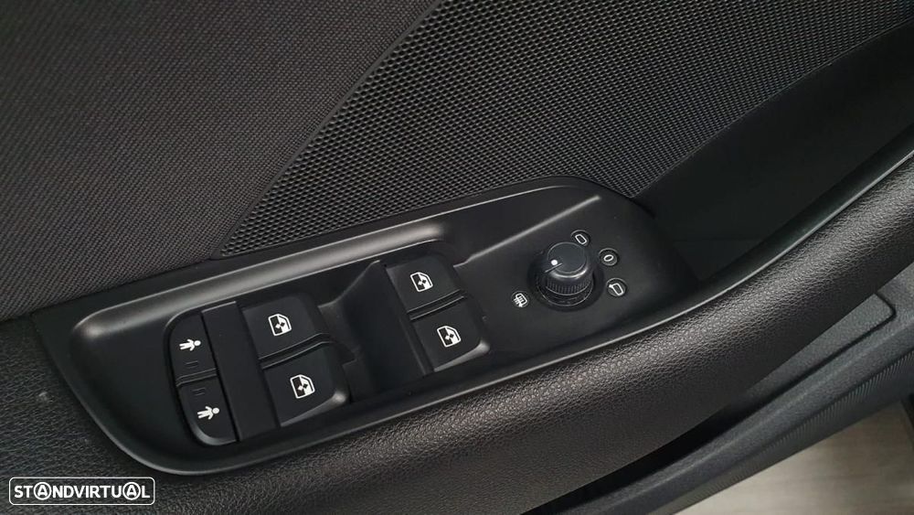 Audi A3 Sportback 1.6 TDI Design — fotografia 13