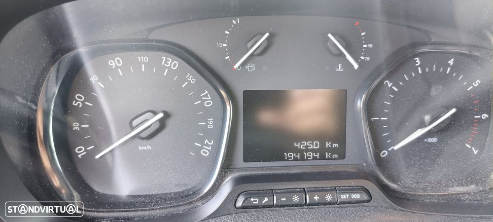 Citroën JUMPY LONGA 2.0 HDI 3 LUG - 27