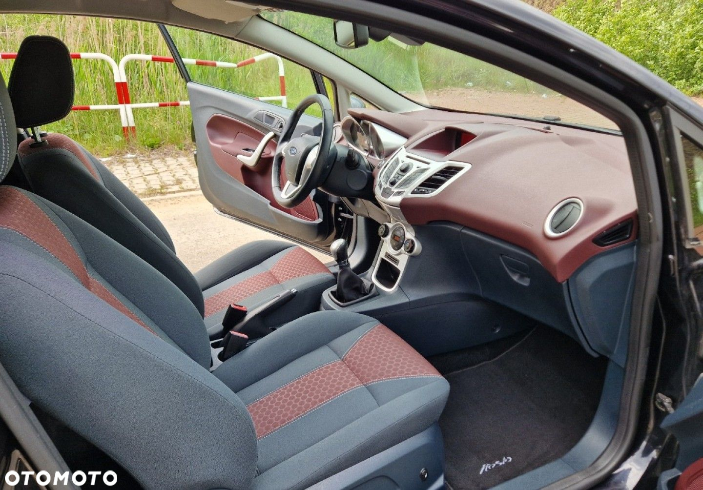 Ford Fiesta 1.25 Titanium X - 27