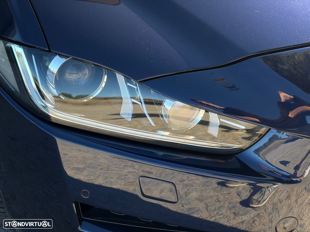 Jaguar XE 2.0 D Portfolio Aut. - 12