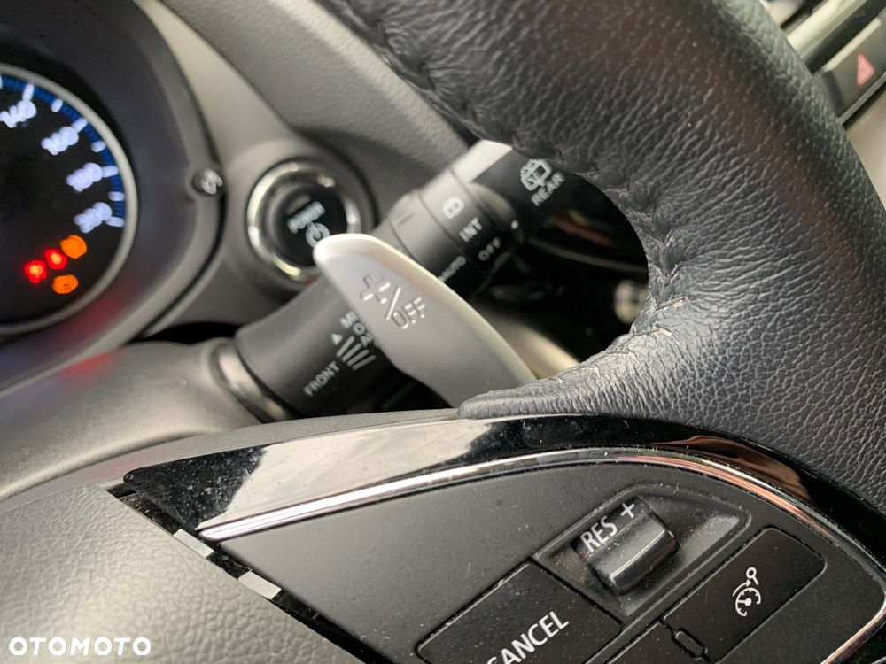 Mitsubishi Eclipse Cross - 10