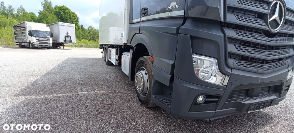 Mercedes-Benz Actros 2545 6x2 Chłodnia 22 palety - 30