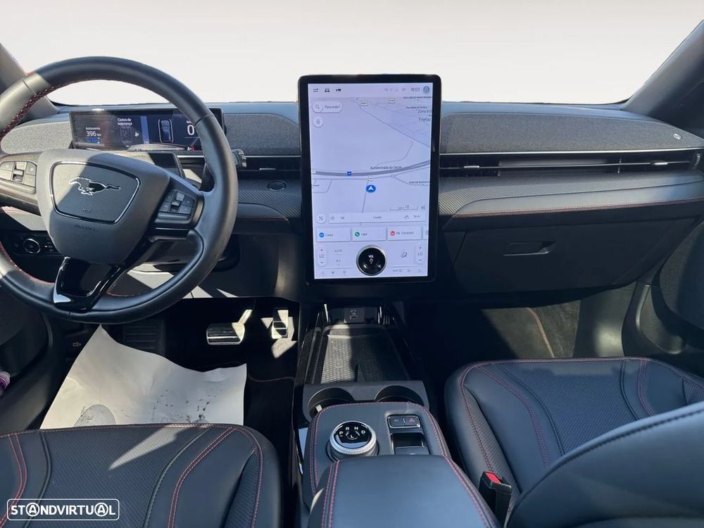 Ford Mustang Mach-E 75.7 kWh Premium AWD - 11