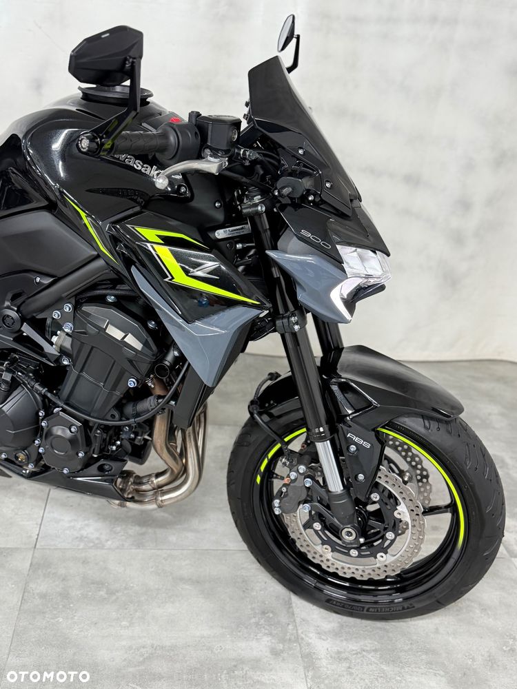 Kawasaki Z 900 - 12