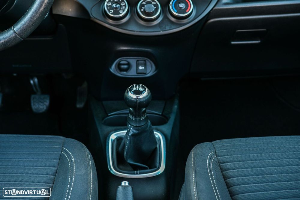 Toyota Yaris 1.0 VVT-i Comfort Plus - 18