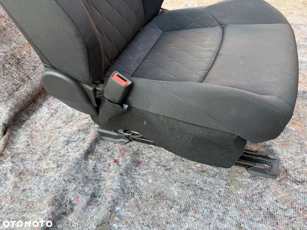 Fotele przód tył kanapa komplet Toyota Corolla Cross 2025r - 24