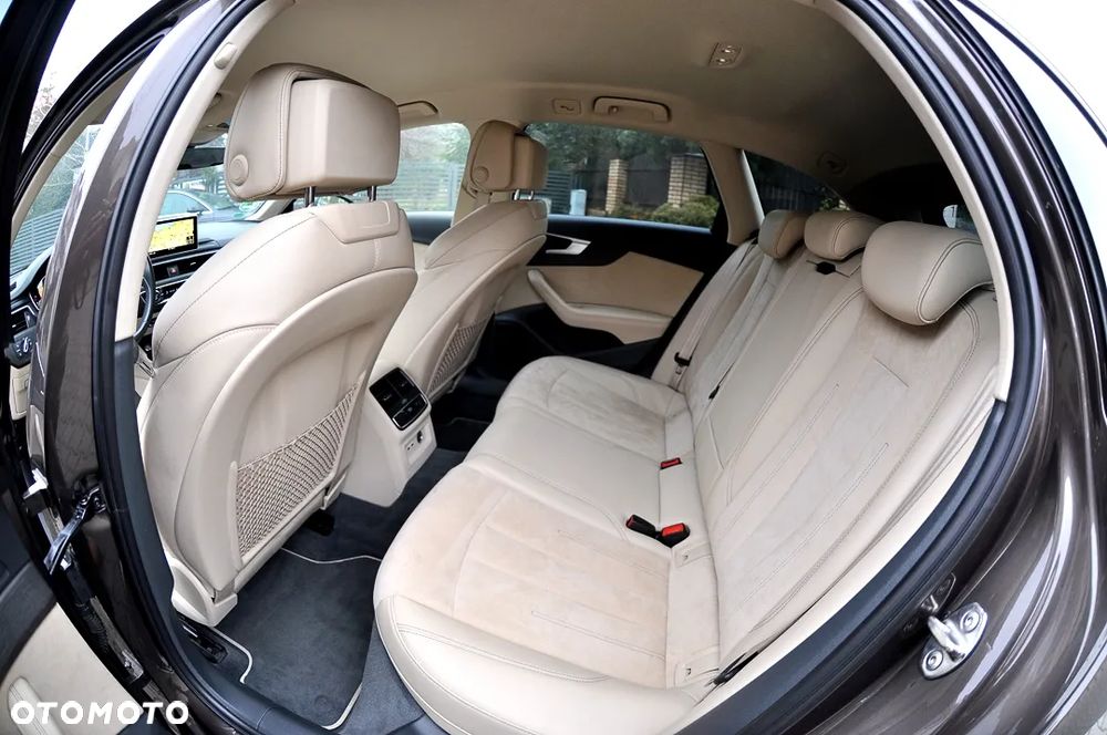 Audi A4 Avant 2.0 TDI DPF clean diesel multitronic S line Sportpaket - 23