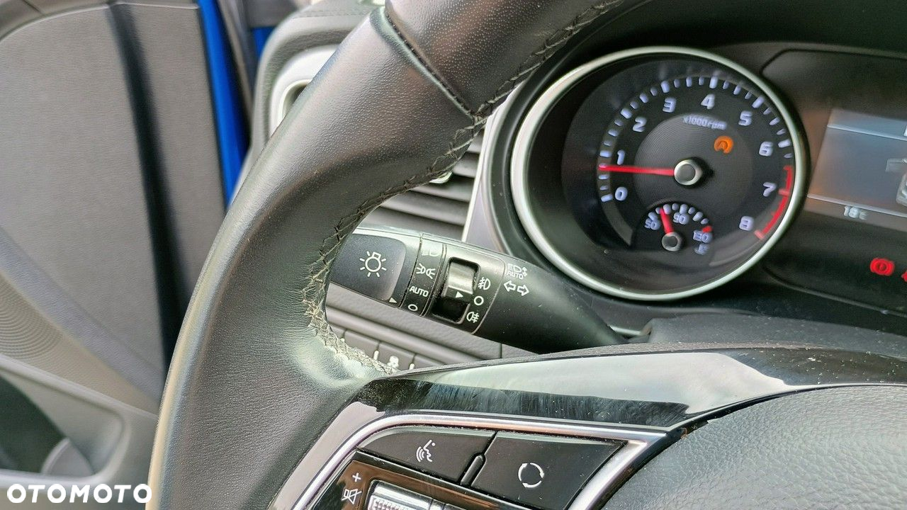 Kia XCeed 1.5 T-GDI M - 23