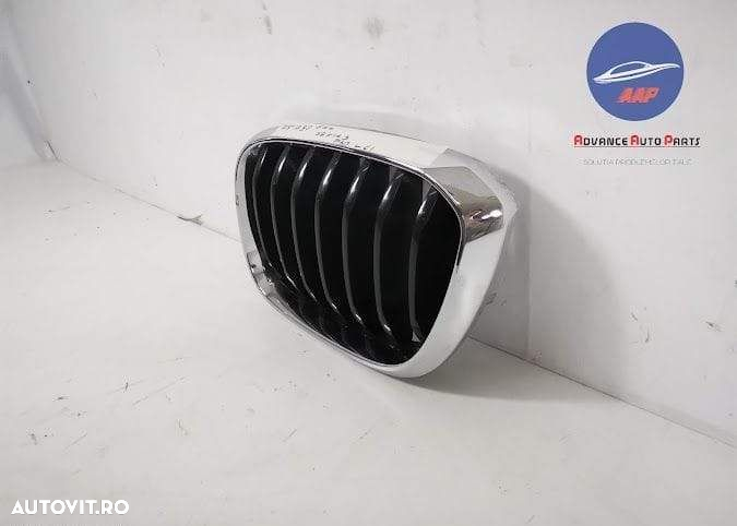 Grila Centrala Stanga originala BMW  Seria 3  6  [facelift] 2015 2016 - 2