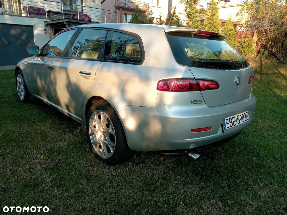 Alfa Romeo 159 1.9JTDM Distinctive - 24