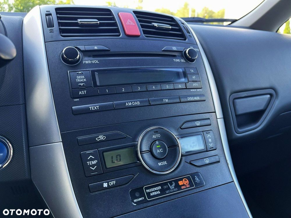 Toyota Auris 1.8 Hybrid Life - 20