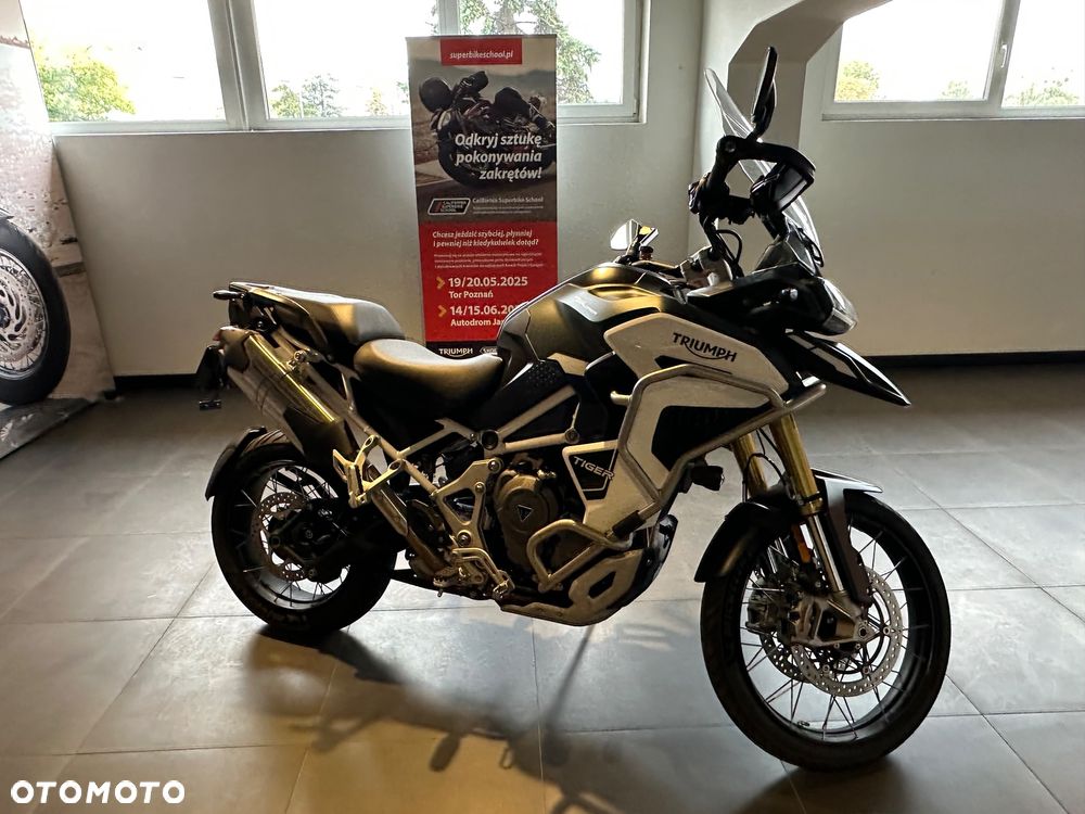 Triumph Tiger - 2