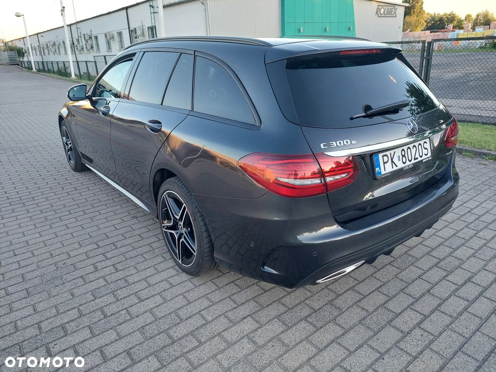 Mercedes-Benz Klasa C 300 e 9G-TRONIC AMG Line - 22