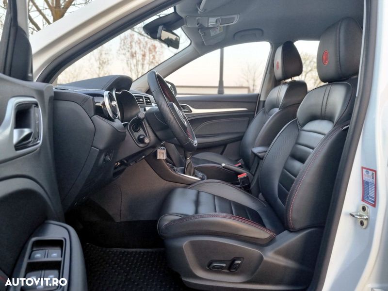 MG ZS ICE 1.5 VTI-tech Luxury - 12